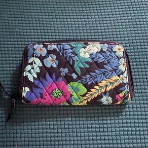 BNWT Vera Bradley Wallet